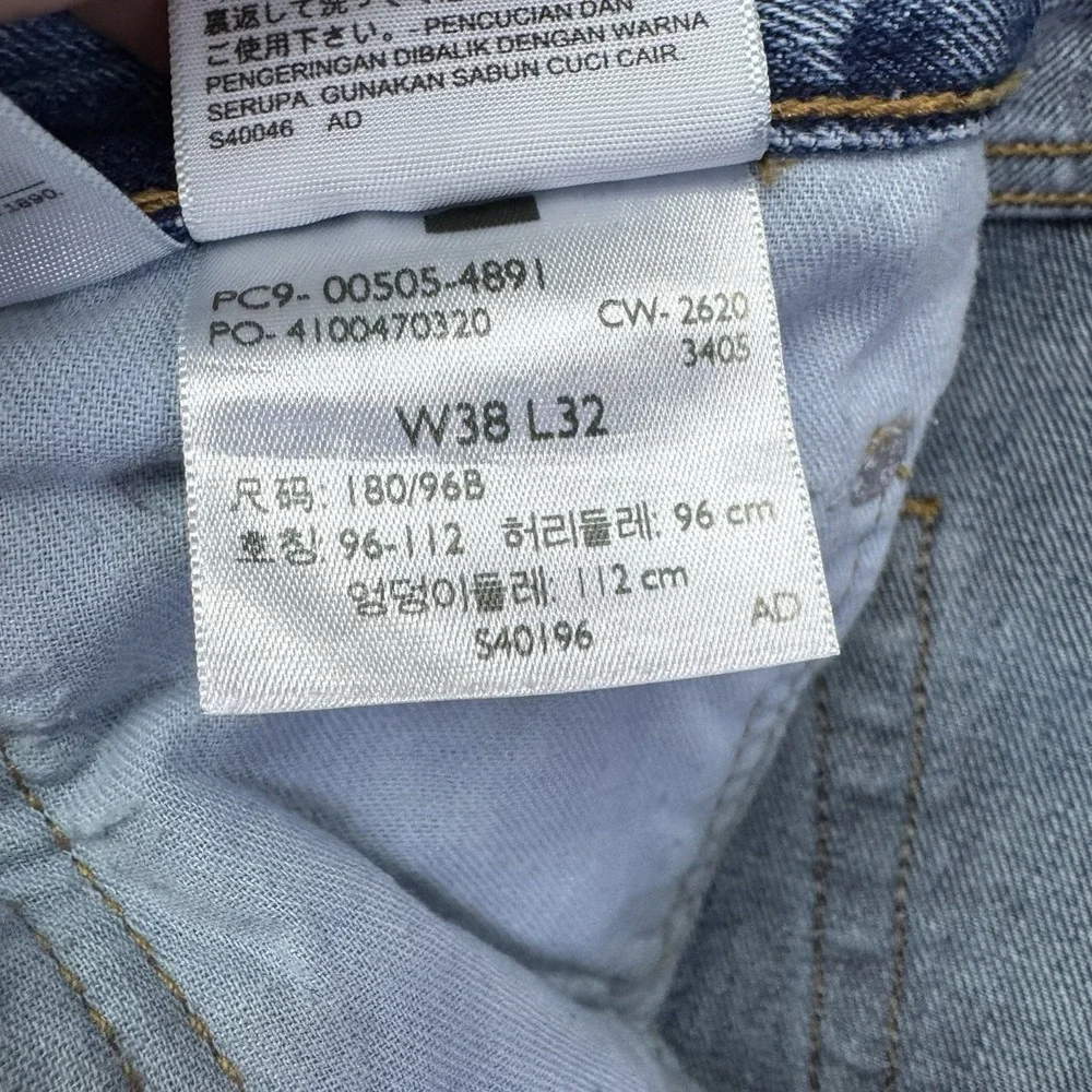 Levi's Jeans Men's 38x30 Blue Denim Pants Medium Wash 505‎ Straight 100% Cotton